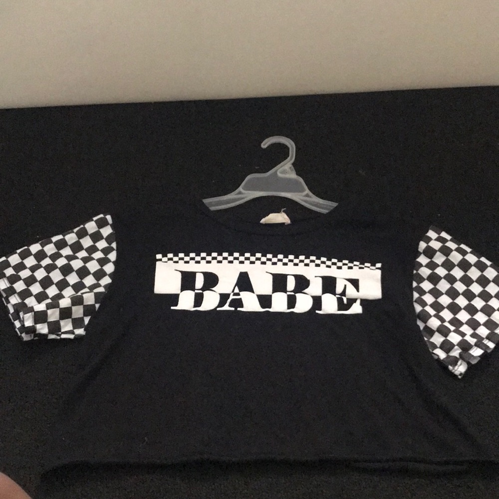 “Babe” checkerboard crop tee